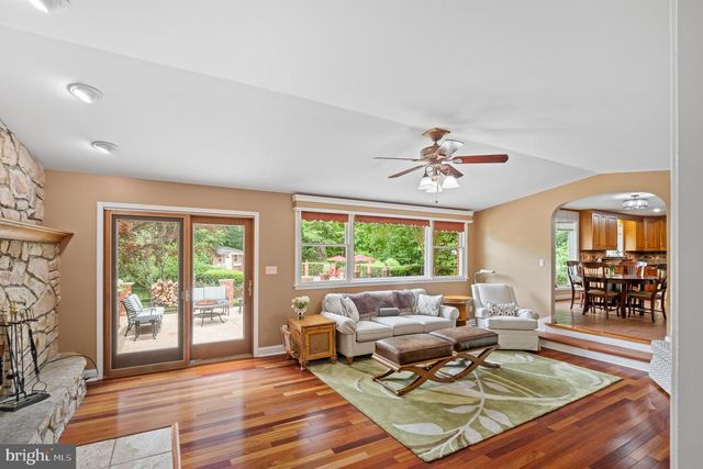 916 UPPER PINDELL RD, Lothian, MD 20711