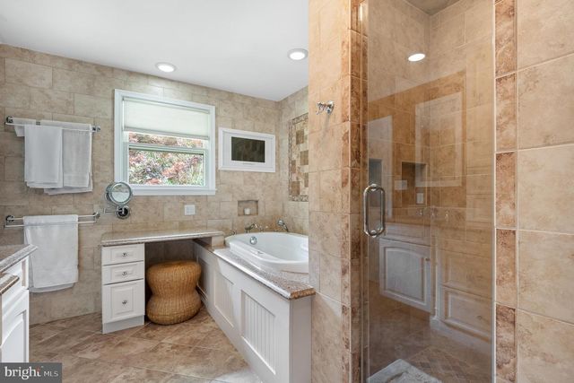 916 UPPER PINDELL RD, Lothian, MD 20711