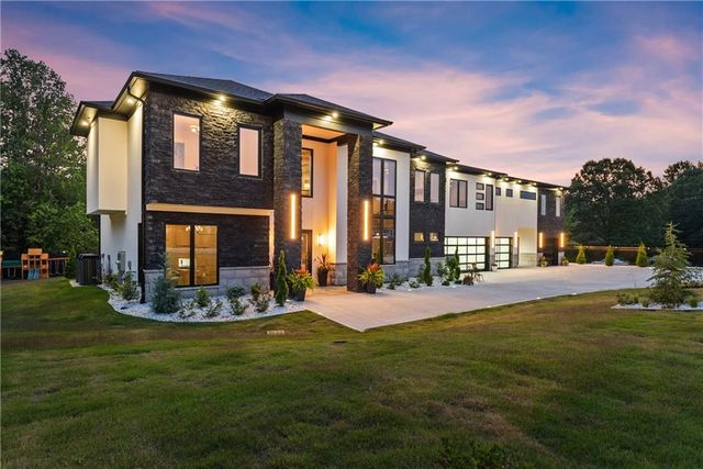 1336 Azalea Drive, Lawrenceville, GA 30043