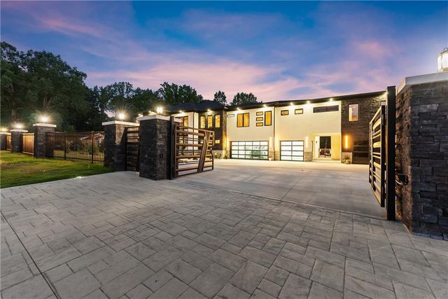 1336 Azalea Drive, Lawrenceville, GA 30043