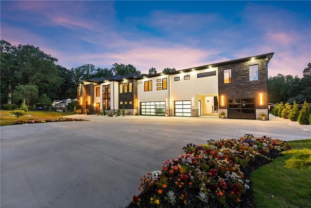 1336 Azalea Drive, Lawrenceville, GA 30043