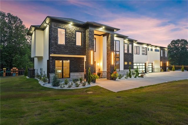 1336 Azalea Drive, Lawrenceville, GA 30043