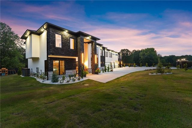 1336 Azalea Drive, Lawrenceville, GA 30043