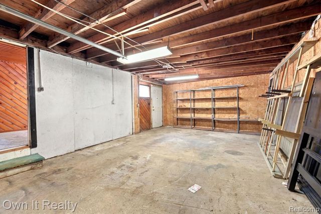 21651 Jacksonville Street, Farmington Hills, MI 48336