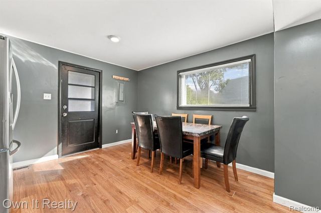 21651 Jacksonville Street, Farmington Hills, MI 48336