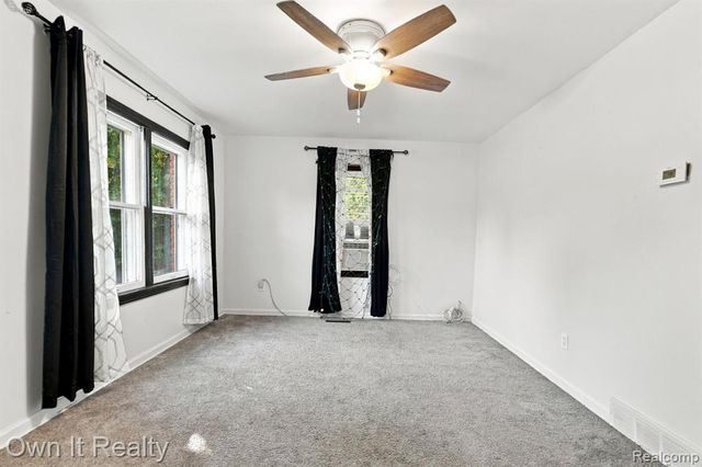 21651 Jacksonville Street, Farmington Hills, MI 48336