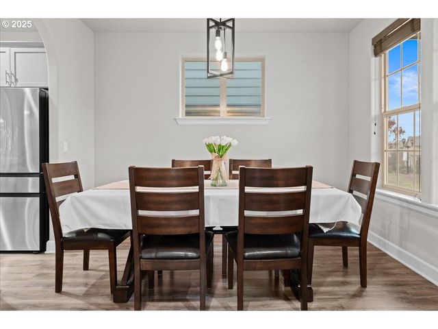 10911 Sw BARBER St, Wilsonville, OR 97070