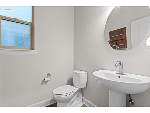 10911 Sw BARBER St, Wilsonville, OR 97070