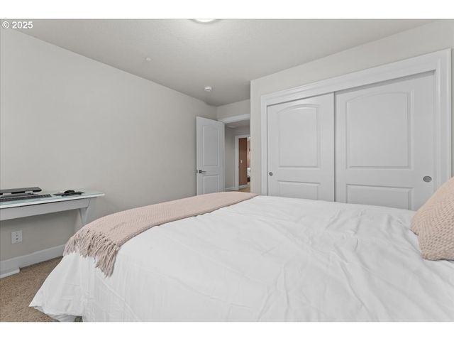 10911 Sw BARBER St, Wilsonville, OR 97070