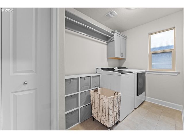 10911 Sw BARBER St, Wilsonville, OR 97070