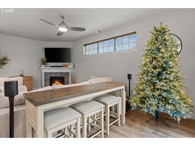 10911 Sw BARBER St, Wilsonville, OR 97070