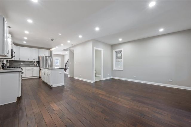 2922 W Polk Street, Chicago, IL 60612