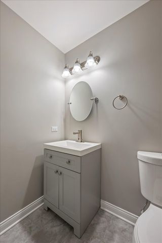 2922 W Polk Street, Chicago, IL 60612