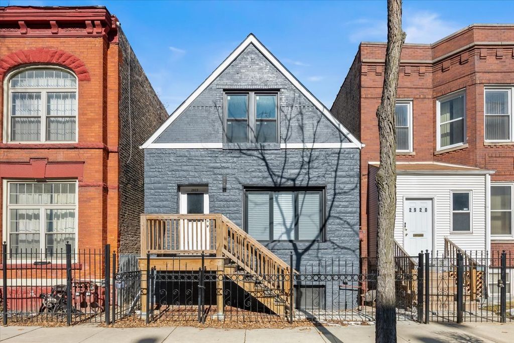 2922 W Polk Street, Chicago, IL 60612