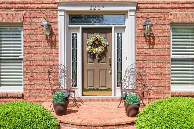 2237 Bonhaven Road, Lexington, KY 40515