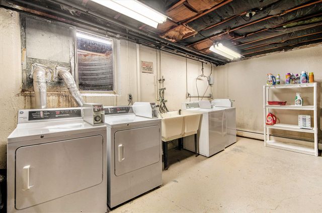 8226 Huntington Street 24, Westland, MI 48185