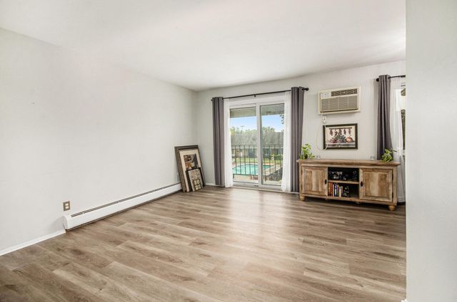 8226 Huntington Street 24, Westland, MI 48185