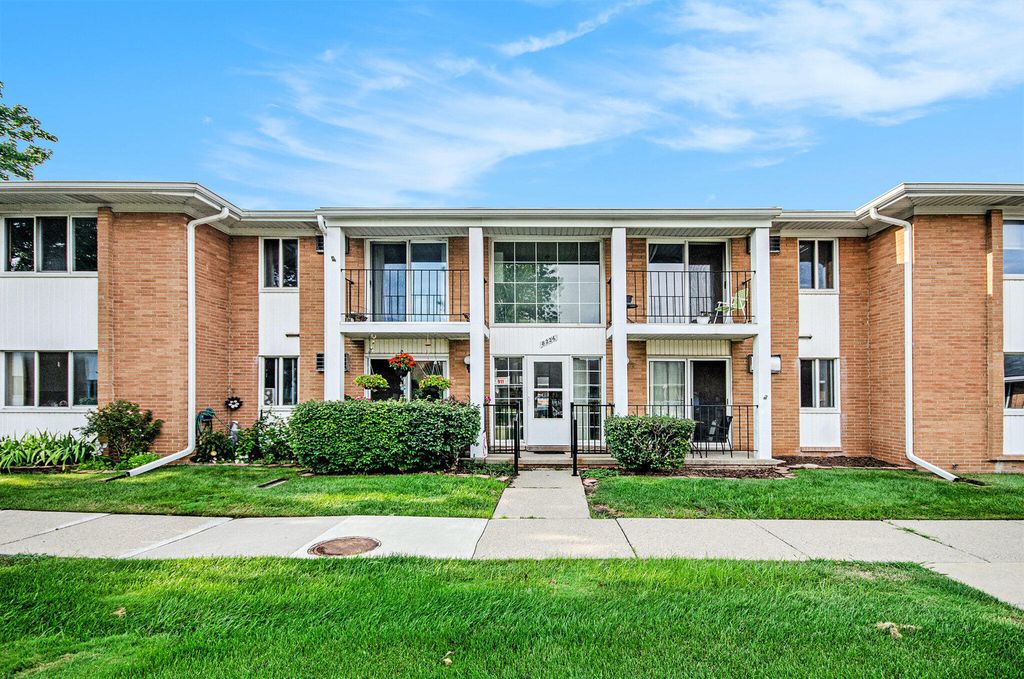 8226 Huntington Street 24, Westland, MI 48185