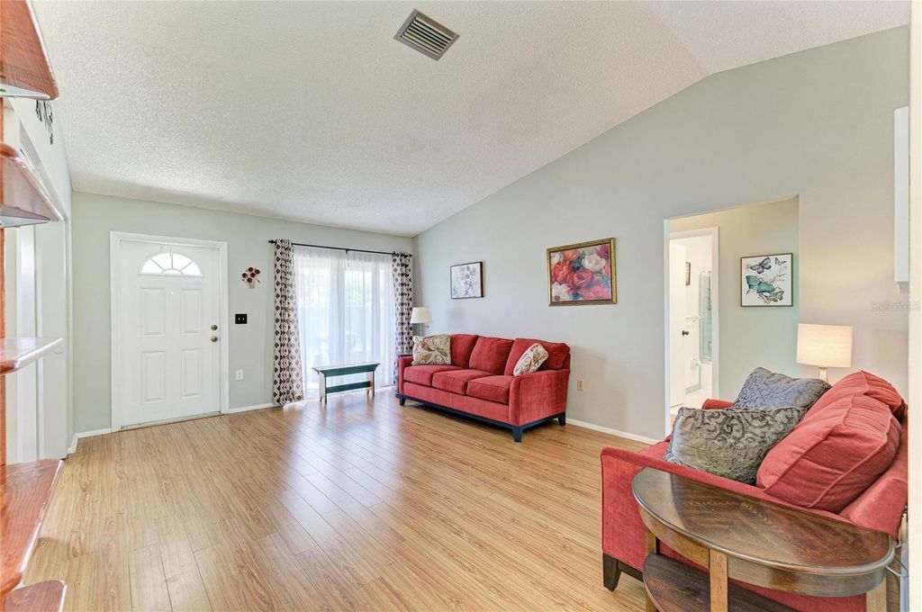 Image 3 of property listing at 3403 36TH STREET W 109, Bradenton, FL 34205