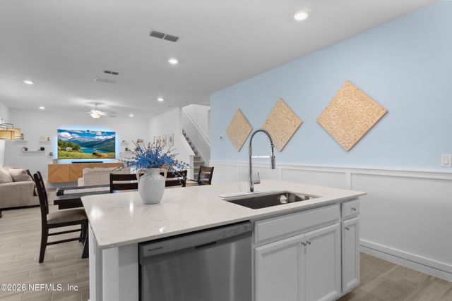 7617 CATNIP Lane, Jacksonville, FL 32219