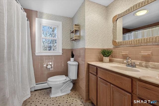 33 Tall Pine Road, Milford, CT 06461