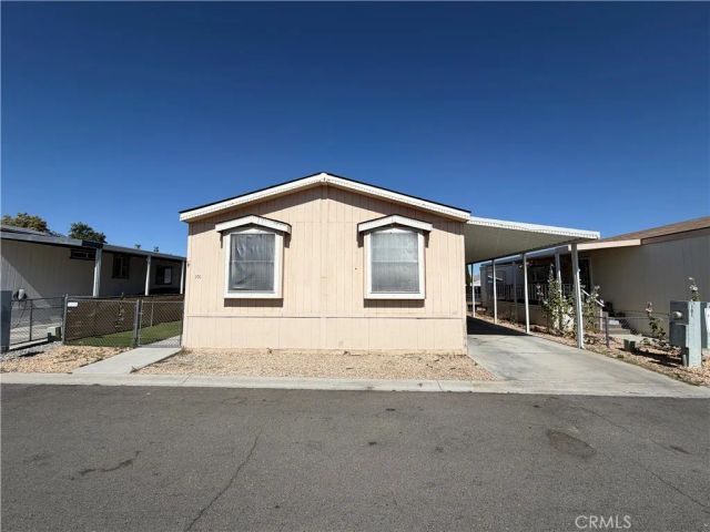20843 Waalew C101, Apple Valley, CA 92307