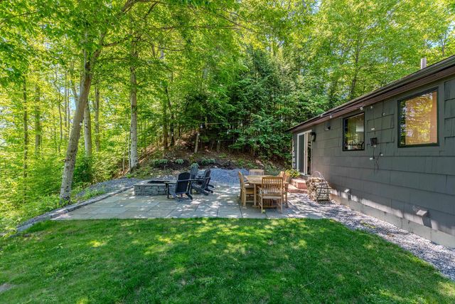 144 Oak Knoll Road, Arlington, VT 05250