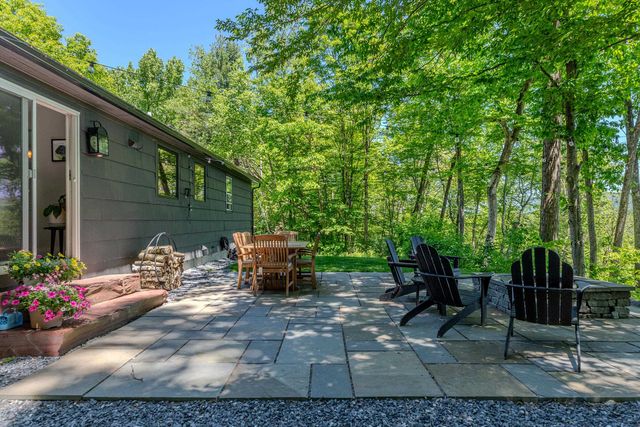 144 Oak Knoll Road, Arlington, VT 05250