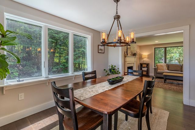 144 Oak Knoll Road, Arlington, VT 05250