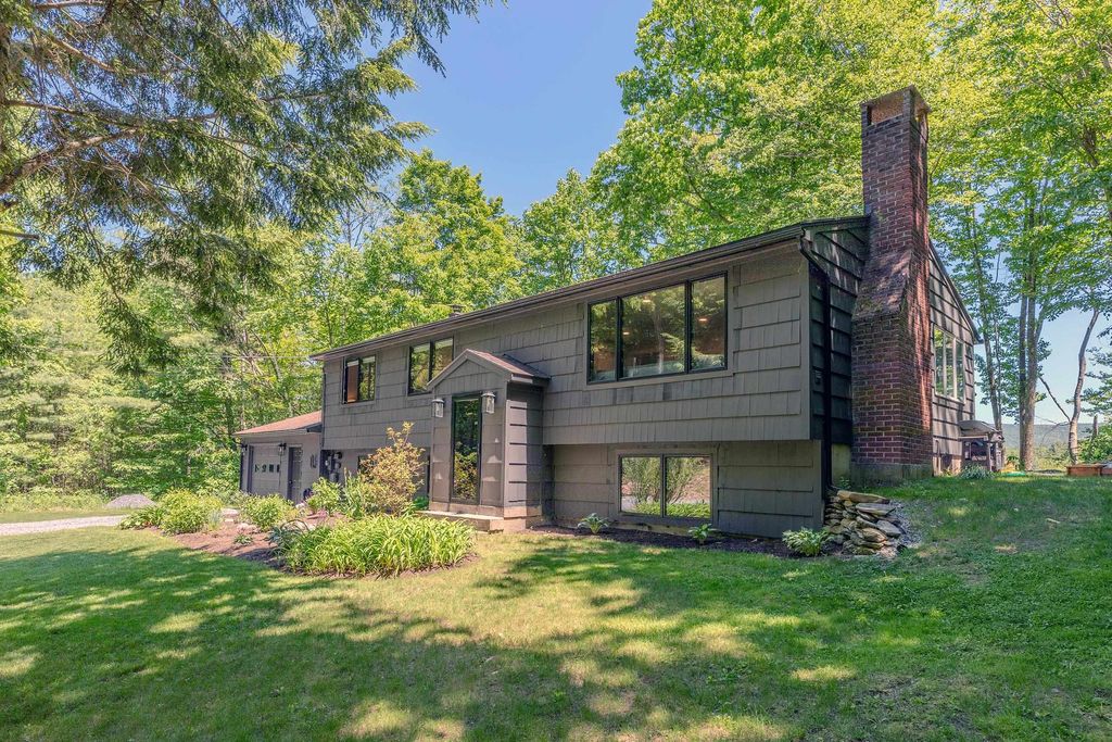 144 Oak Knoll Road, Arlington, VT 05250