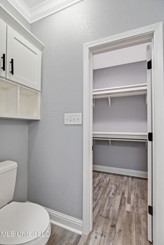 1906 Kingslea Drive, Gautier, MS 39553