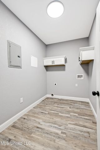 1906 Kingslea Drive, Gautier, MS 39553