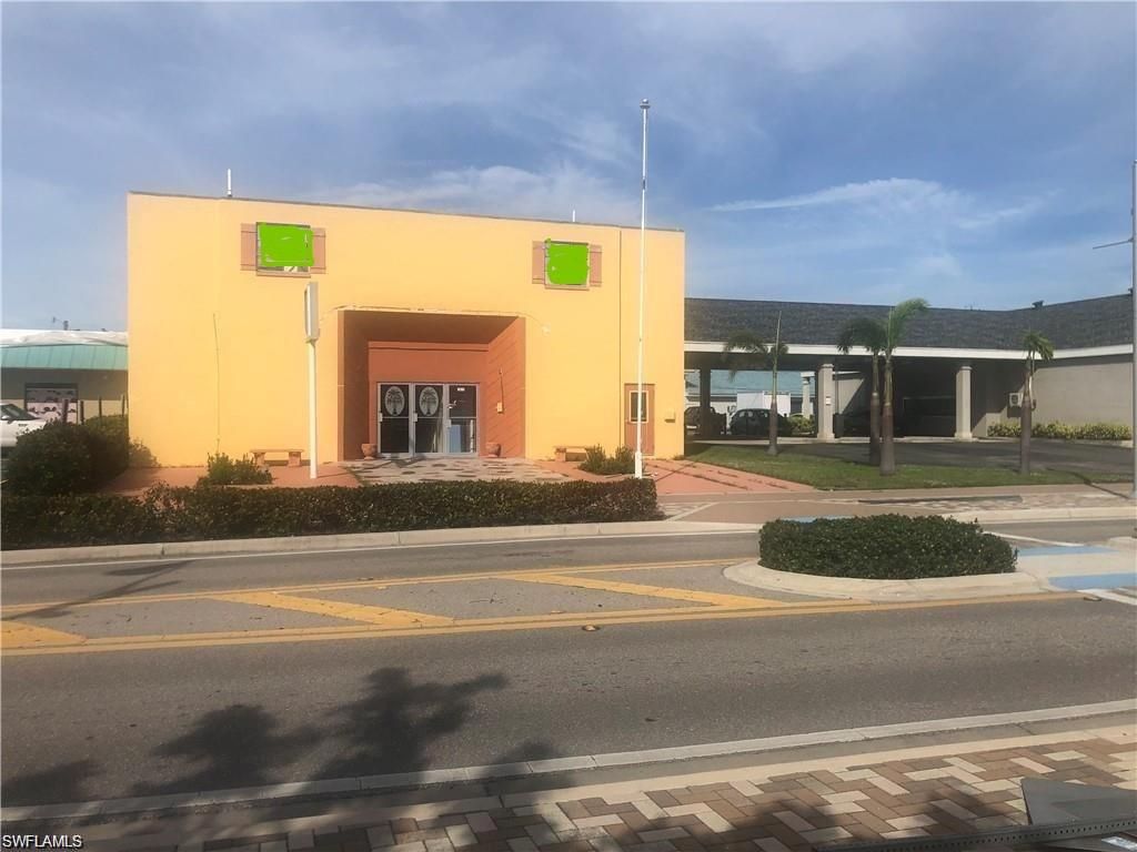1313 SE 47th TER, CAPE CORAL, FL 33904 — photo 2