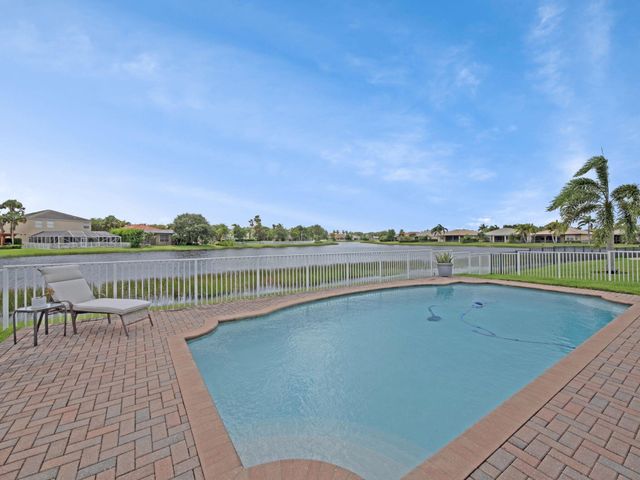 12103 SW Bennington Circle, Port St Lucie, FL 34987