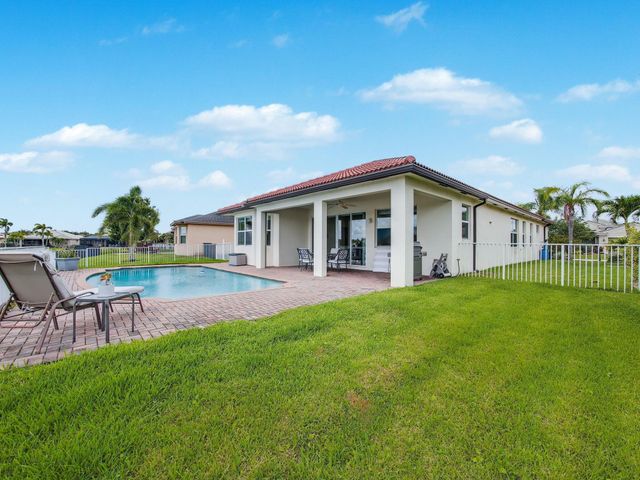12103 SW Bennington Circle, Port St Lucie, FL 34987
