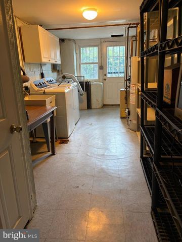 2105 PARKWYN RD, Philadelphia, PA 19131