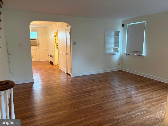 2105 PARKWYN RD, Philadelphia, PA 19131