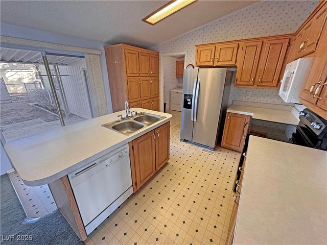 2490 Quebec Street, Pahrump, NV 89048