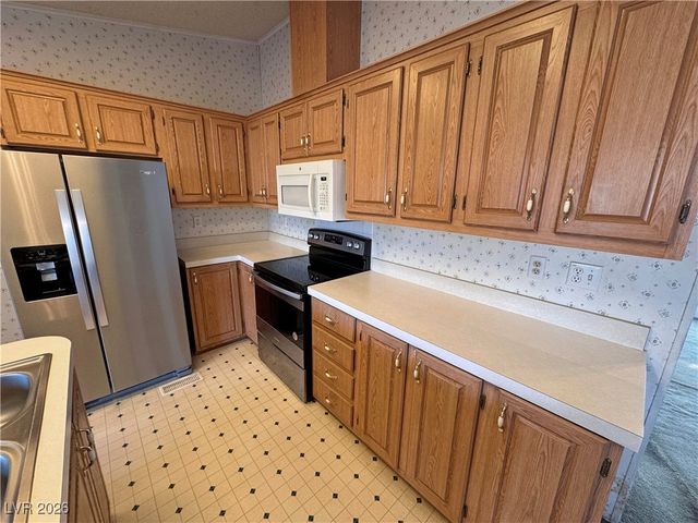 2490 Quebec Street, Pahrump, NV 89048