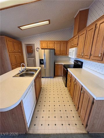 2490 Quebec Street, Pahrump, NV 89048