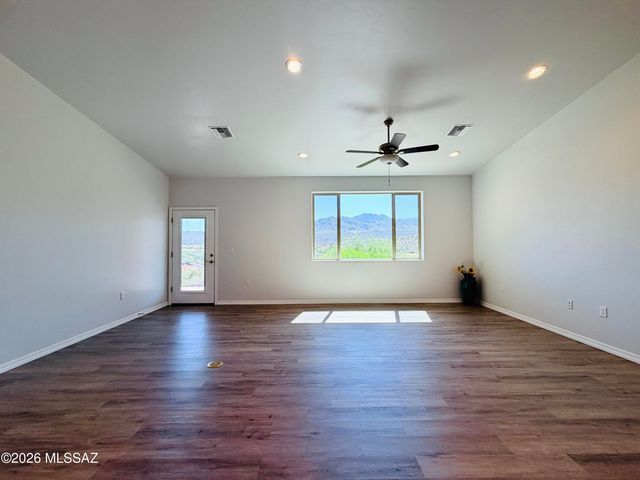 64568 E Calle Rosa Linda, Tucson, AZ 85739