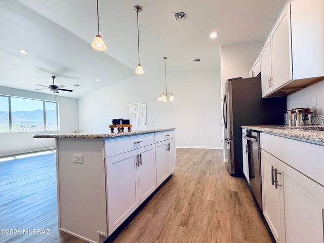64568 E Calle Rosa Linda, Tucson, AZ 85739