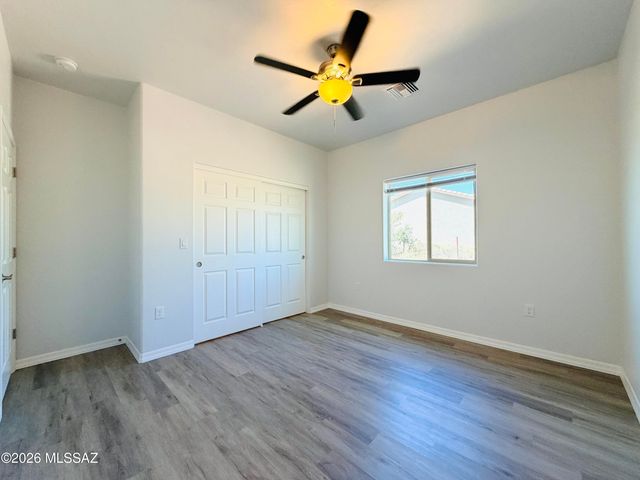 64568 E Calle Rosa Linda, Tucson, AZ 85739