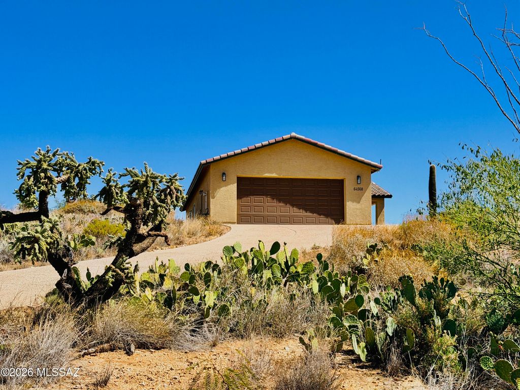 64568 E Calle Rosa Linda, Tucson, AZ 85739
