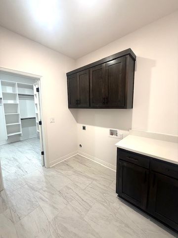 7773 Via Roma Avenue, Springdale, AR 72762