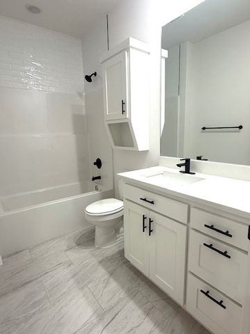 7773 Via Roma Avenue, Springdale, AR 72762