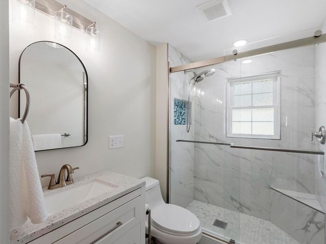 6 Starlight Avenue, Chelmsford, MA 01824