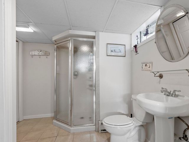 6 Starlight Avenue, Chelmsford, MA 01824