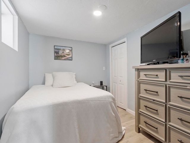 6 Starlight Avenue, Chelmsford, MA 01824