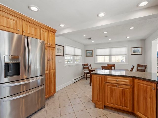 6 Starlight Avenue, Chelmsford, MA 01824